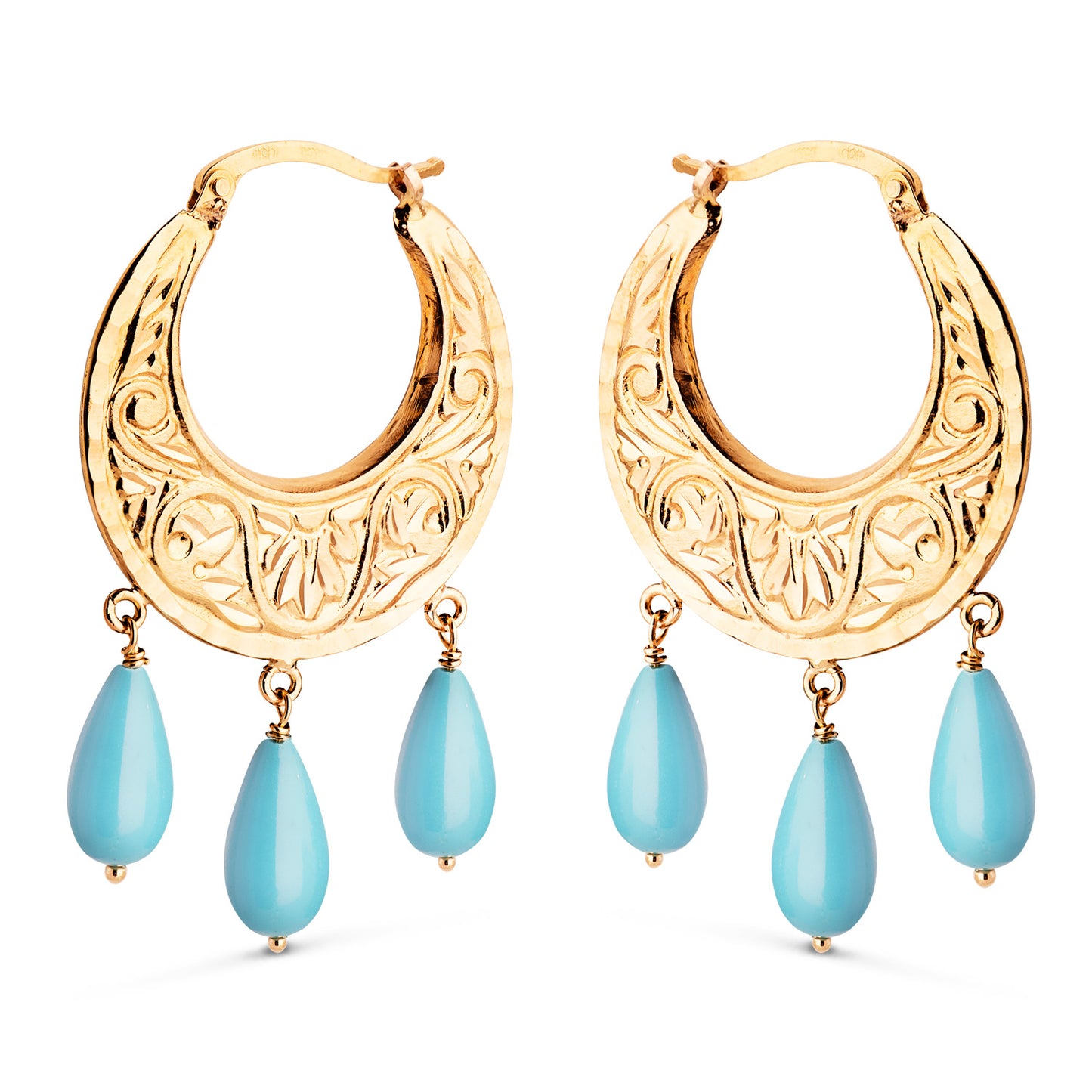 Pendientes Aros Tallados Planos con 3 Colgantes de Turquesa. Ancho: 25 x 2 mm. Cierre Clip de oro amarillo 18K