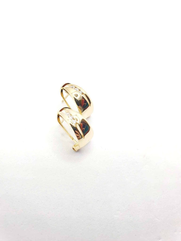 Pendiente omega oro Savanna de 14 quilates