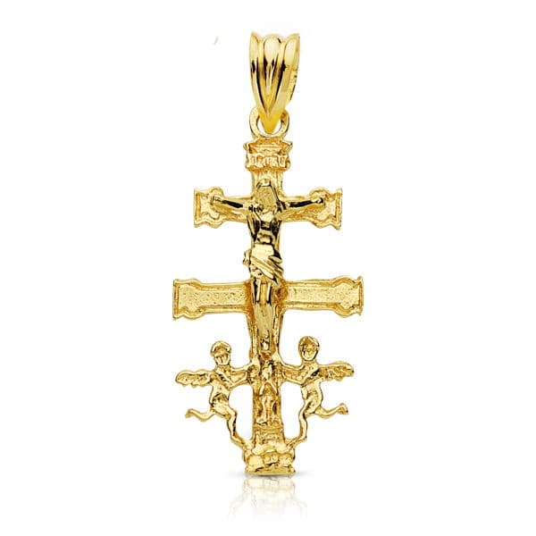 9K CRUZ ORO AMARILLO CARAVACA CON CRISTO. MEDIDA: 28 X 14 MM