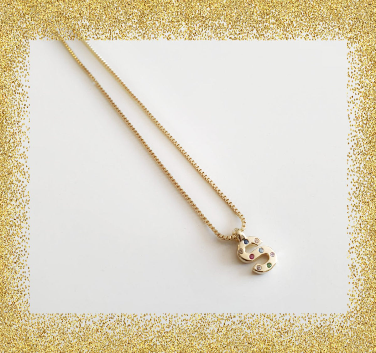 Collar inicial oro s de plata de ley con baño de oro de 14 quilates - Joyería Zafir