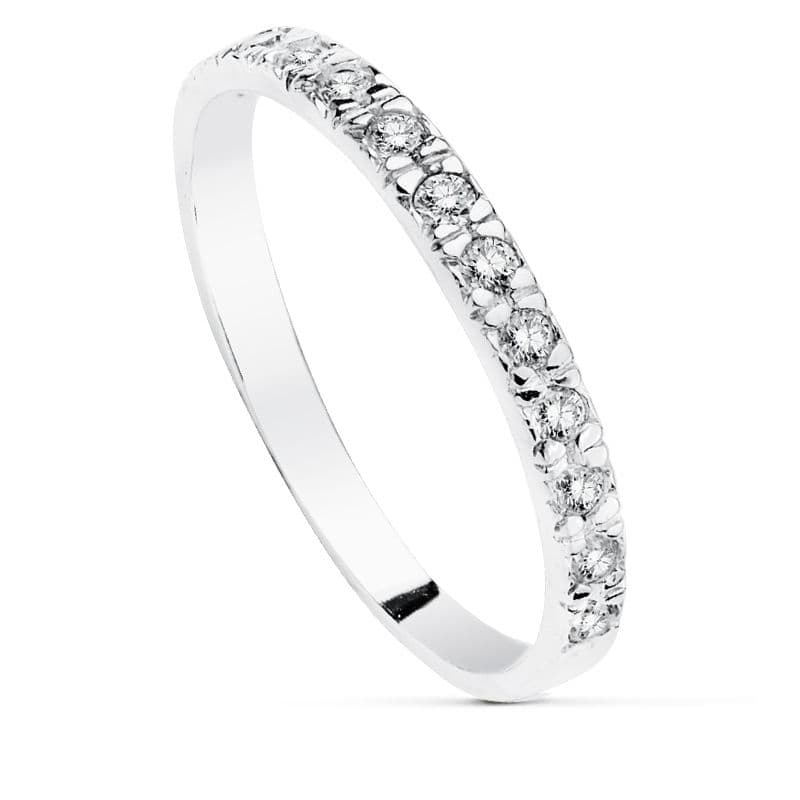 Sortija con Circonitas Carril. Ancho: 2 mm de oro blanco 18K