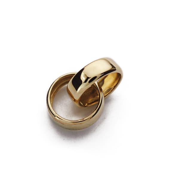 Colgante Alianzas 8 mm diámetro C. Amor de oro amarillo 18K