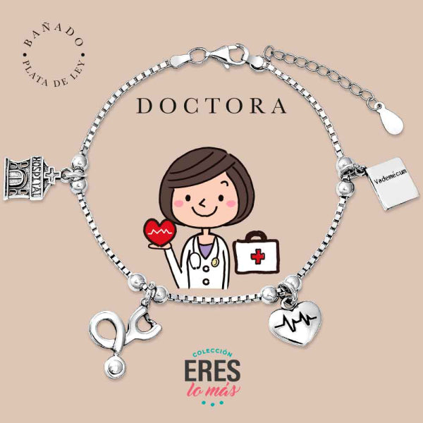 Pulsera eres lo más doctora metal bañado en plata con cuatro colgantes