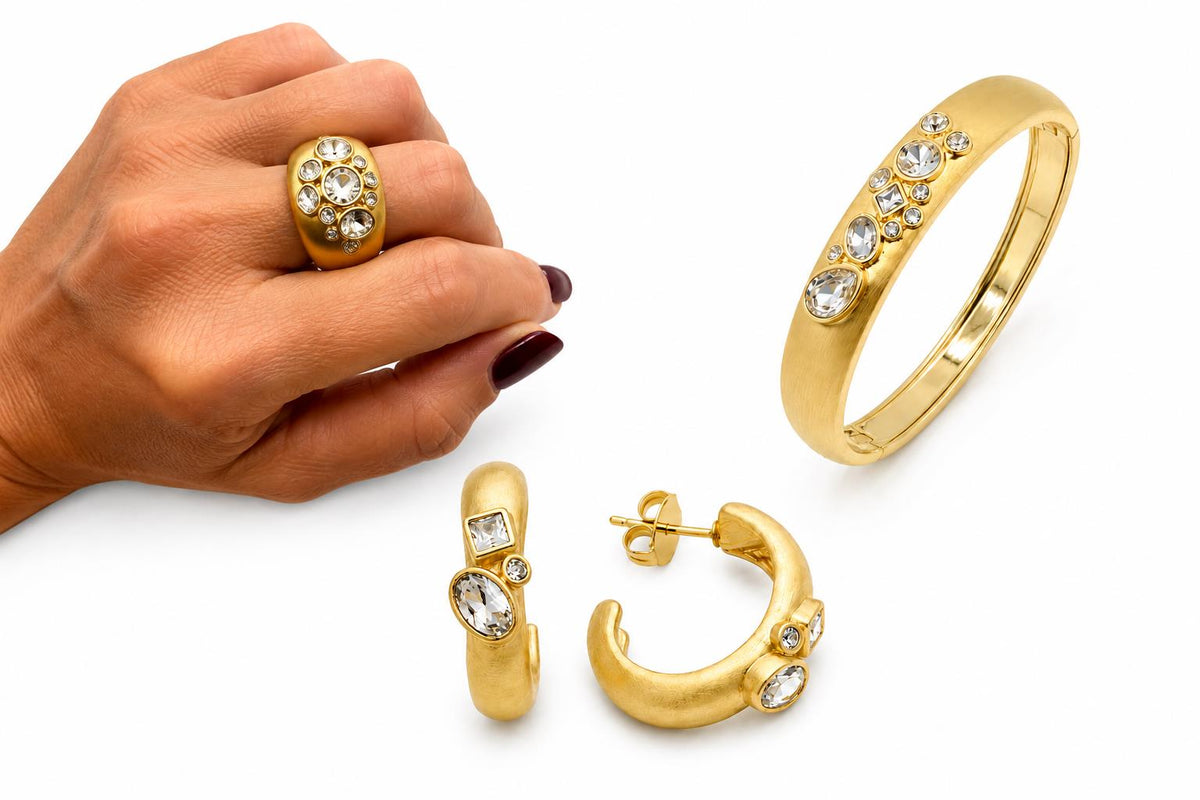 Anillo Bomber circonitas con baño de oro de 14 quilates - imagen adicional - Joyería Zafir