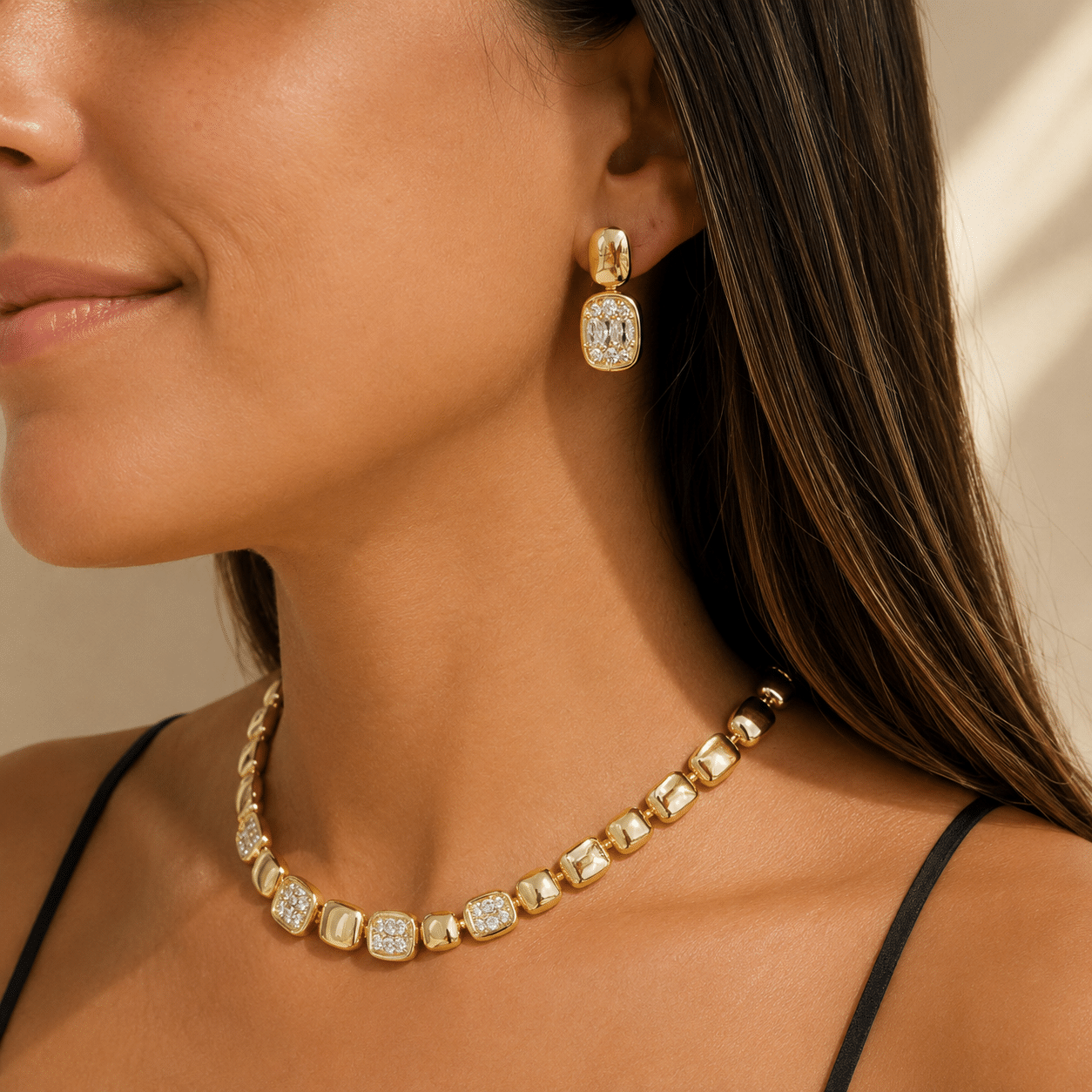 Collar deluxe de aleación de metales con baño de oro de 14 quilates - vista adicional
