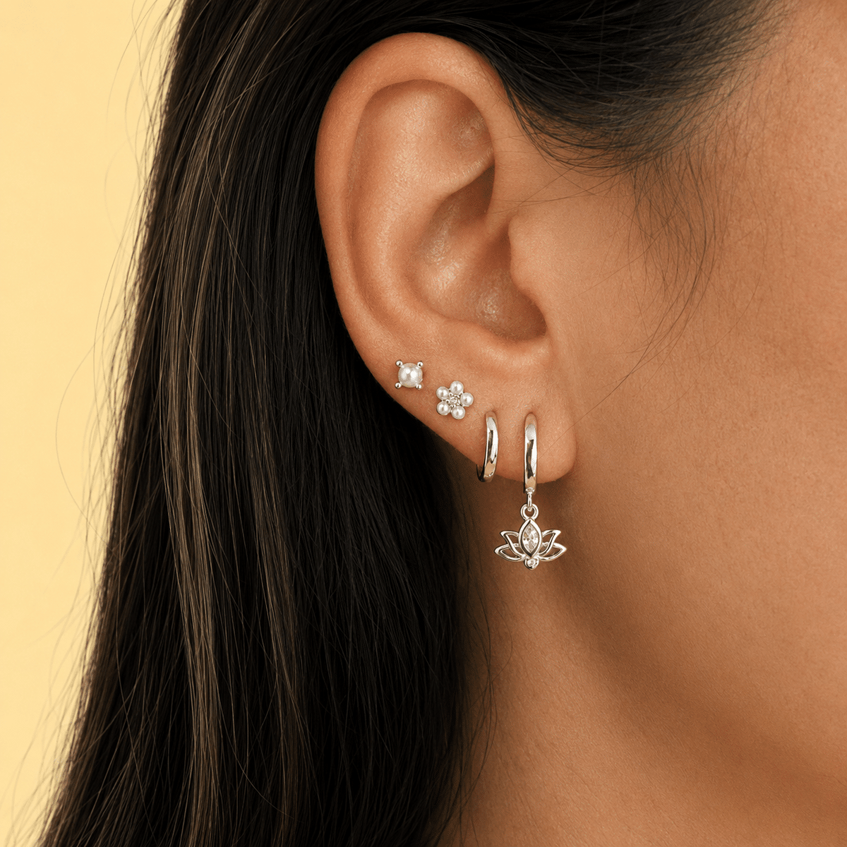 Pendientes flor de loto aro de plata de ley - imagen adicional - Joyería Zafir