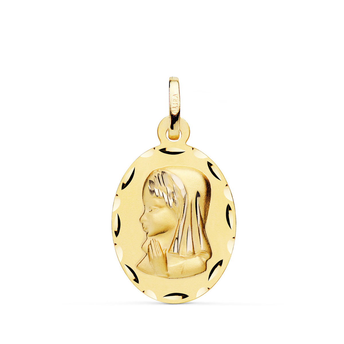 Medalla Virgen Niña Oval Tallada Matizada. Medida: 23 x 15 mm de oro amarillo 18K