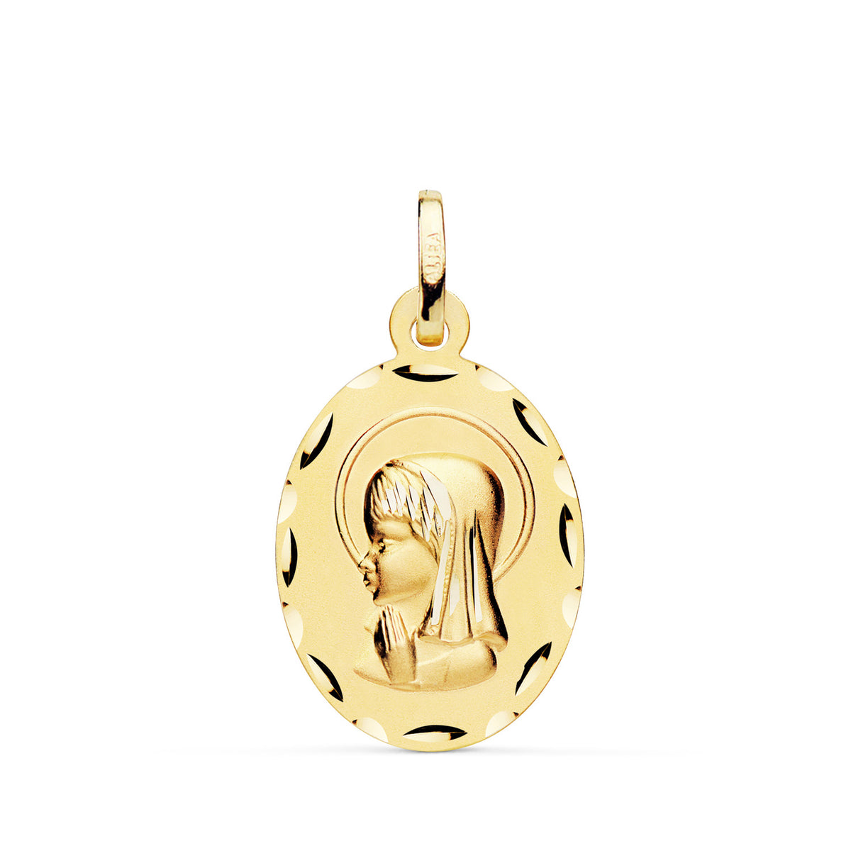 Medalla Virgen Niña Oval Tallada Matizada. Medida: 23 x 15 mm de oro amarillo 18K