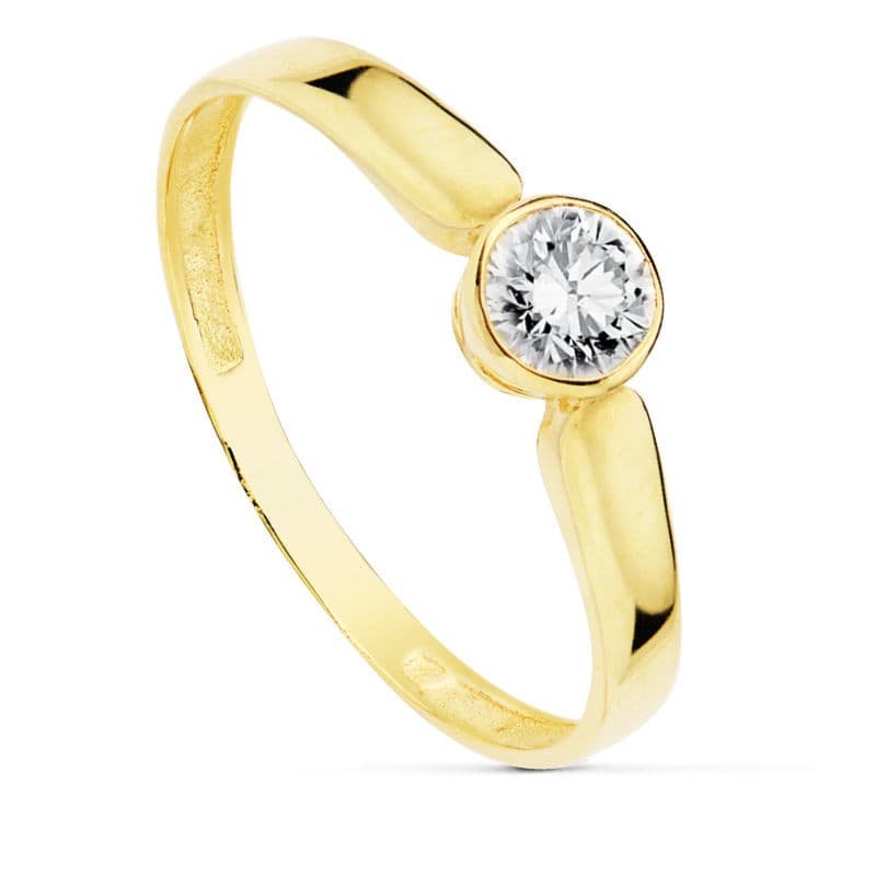 Solitario Circonita Chaton. 4,5 mm de oro amarillo 18K