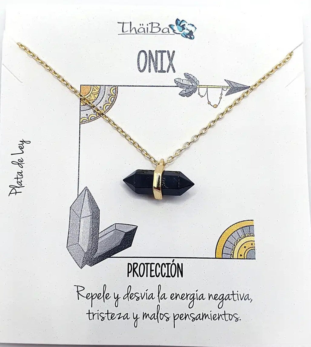 Collar ónix prisma oro