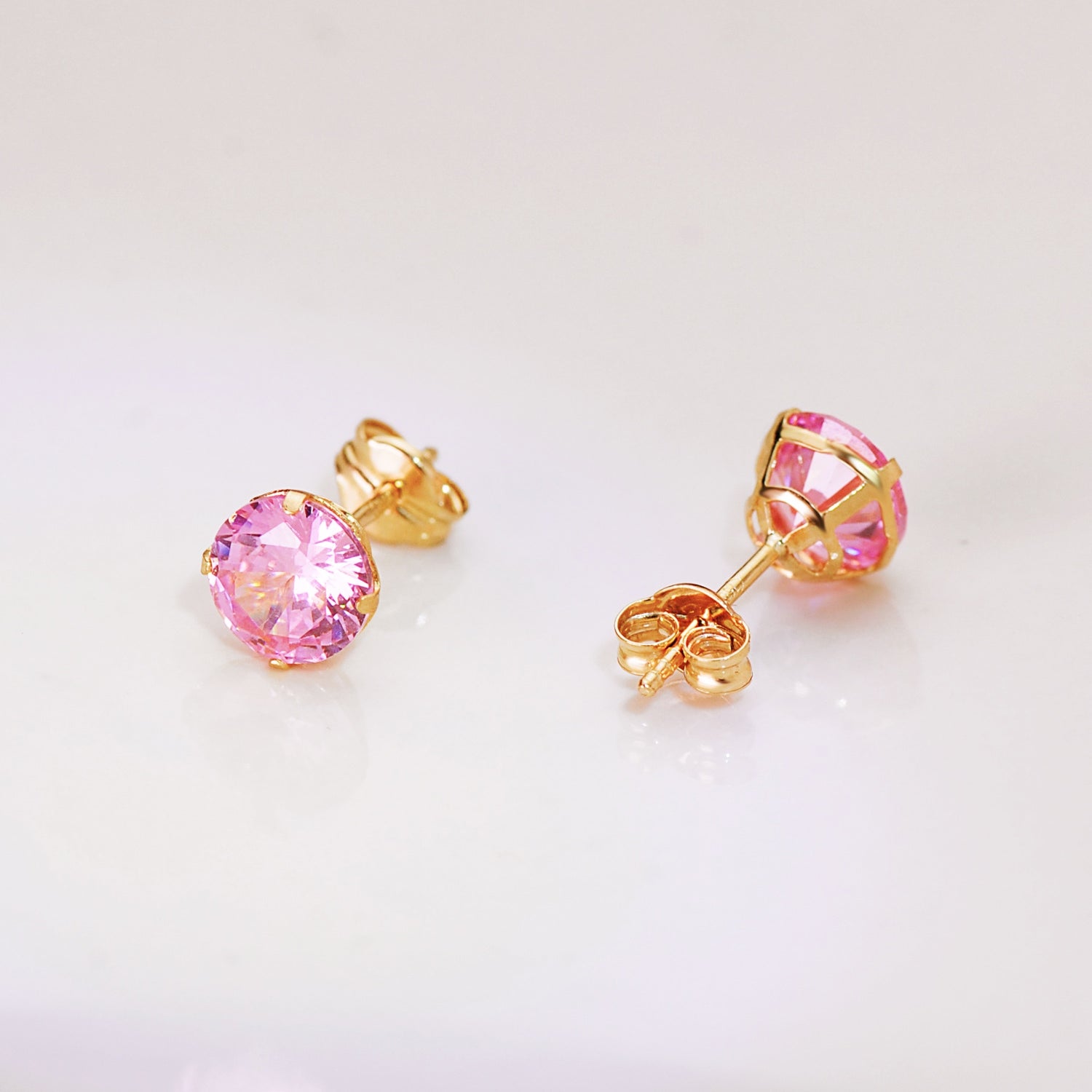 Pendientes niña