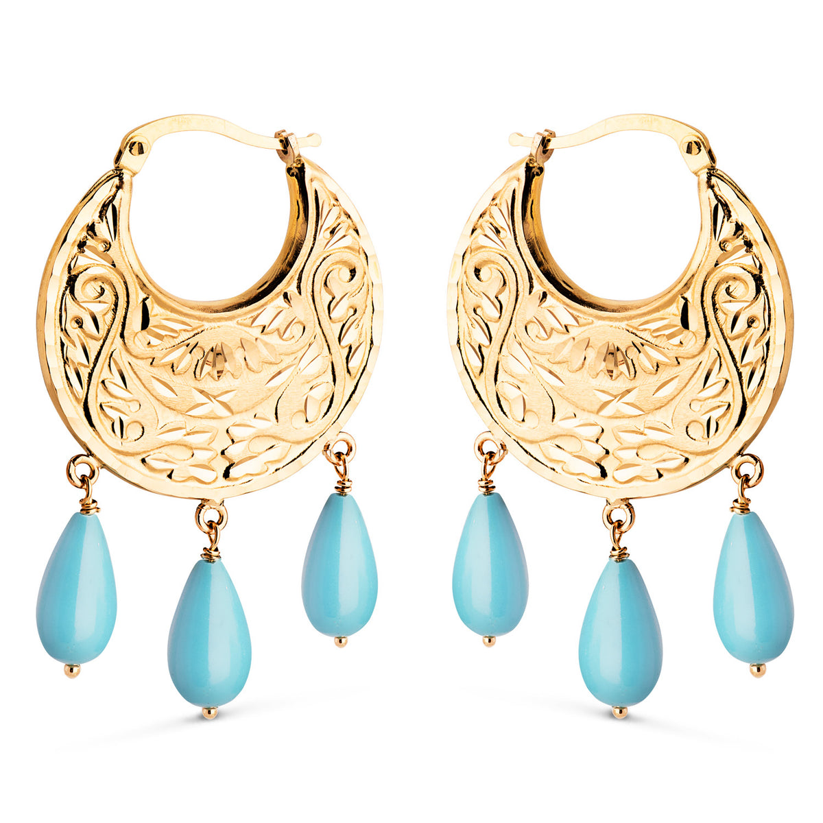 Pendientes Aros Tallados Planos con 3 Colgantes de Turquesa. Medida: 41 X 25 x 2 mm. Cierre Clip de oro amarillo 18K