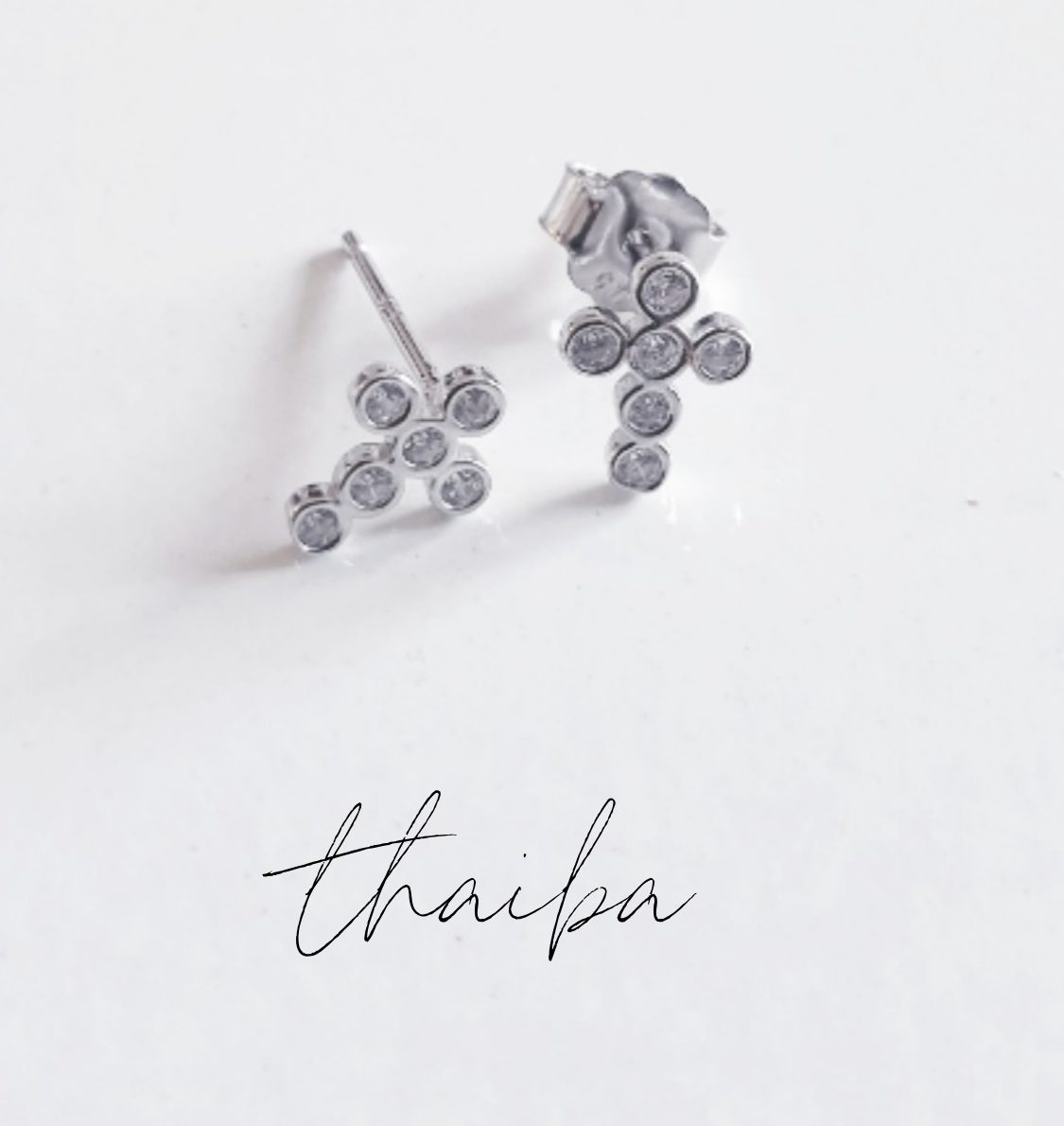 Pendientes cruz circonita de plata de ley