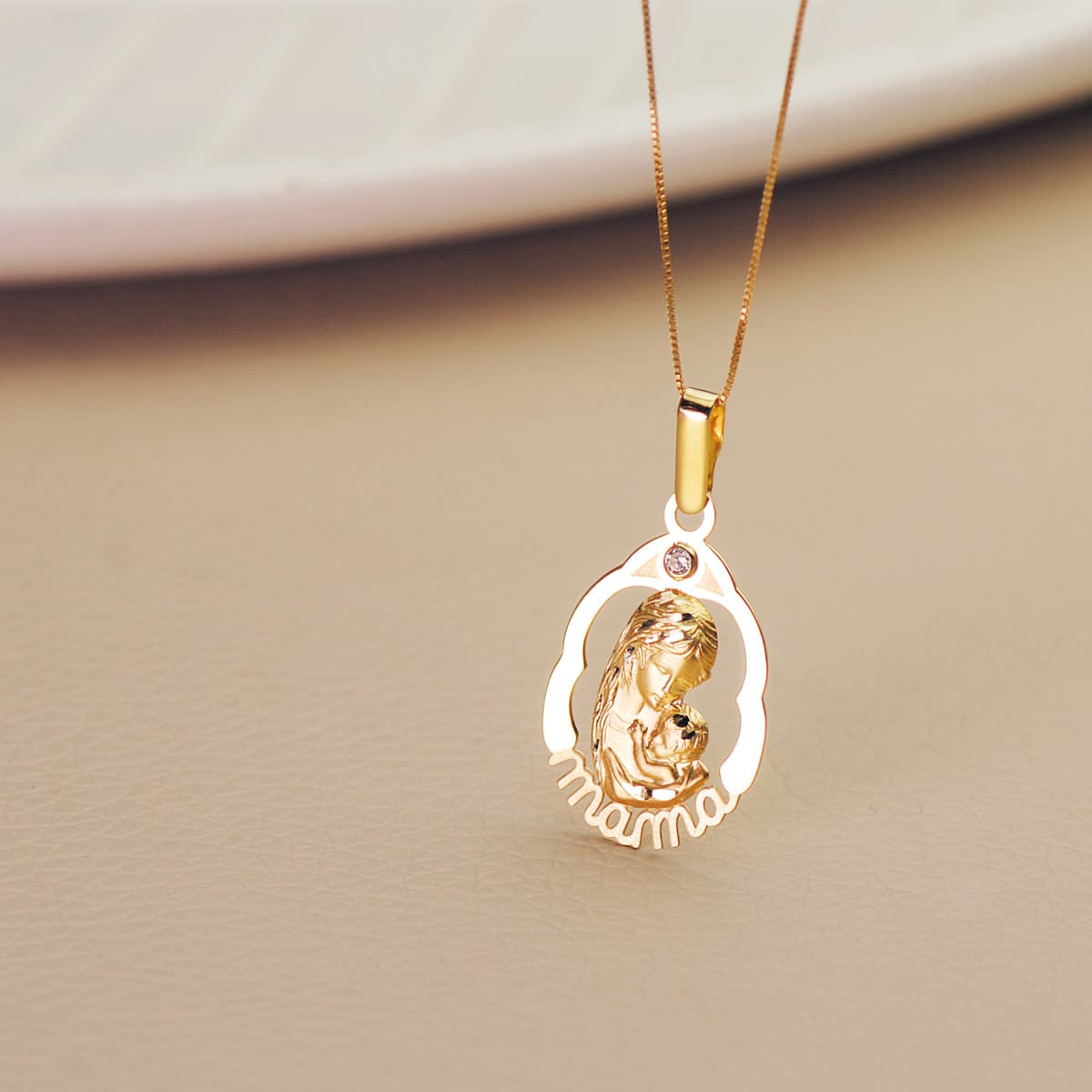 18K COLGANTE ORO AMARILLO MADRE LASER. 23X15 MM