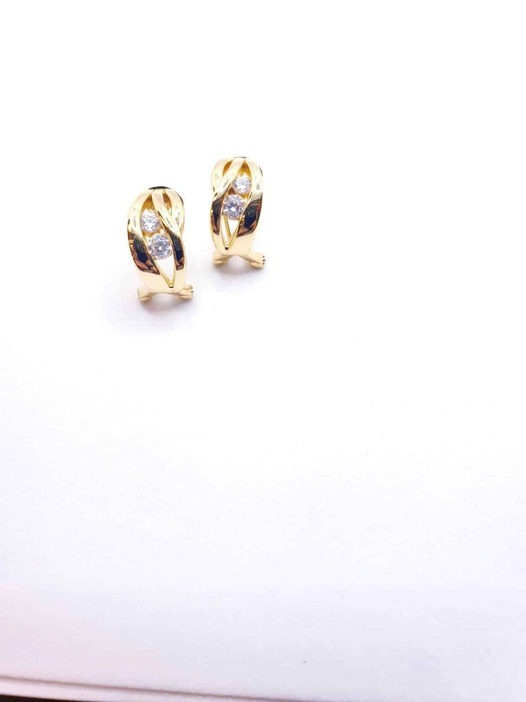 Pendiente omega oro Nova de 14 quilates