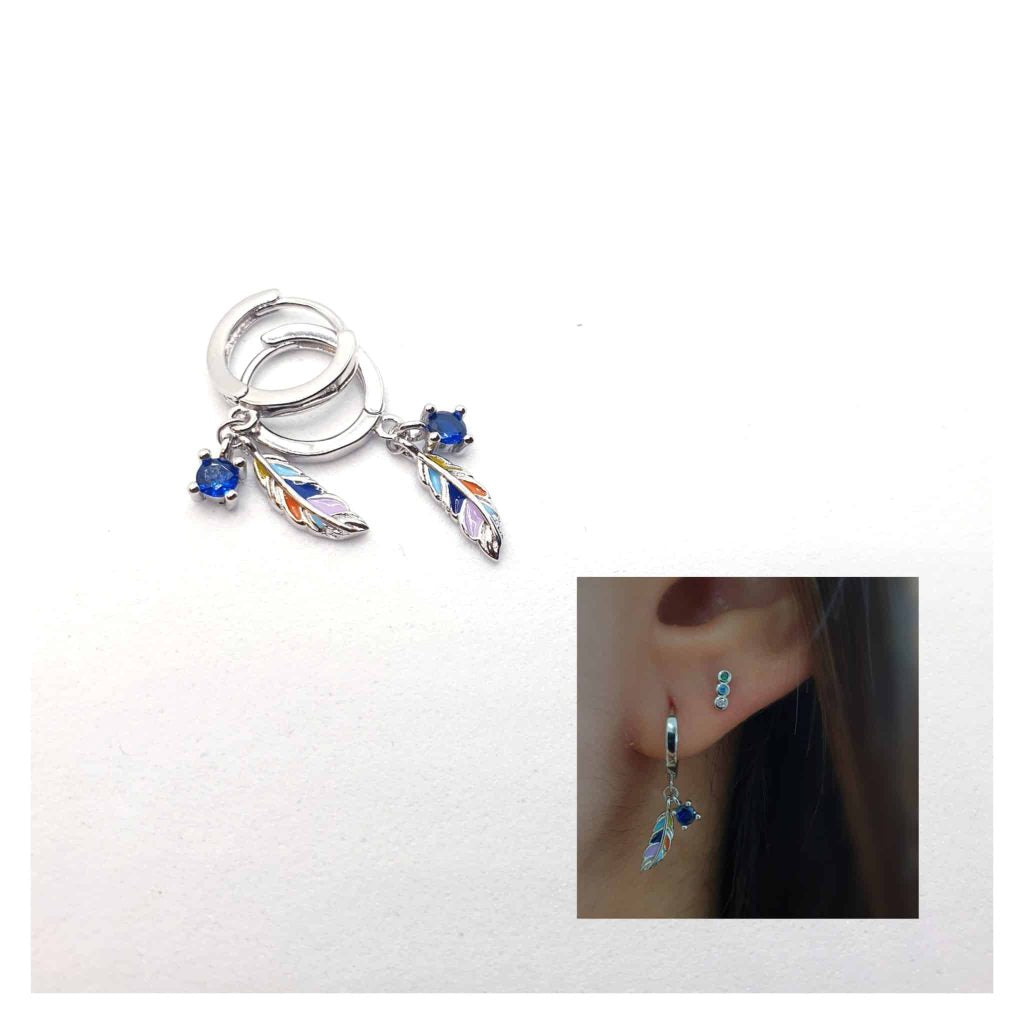 Pendientes pluma color de plata de ley