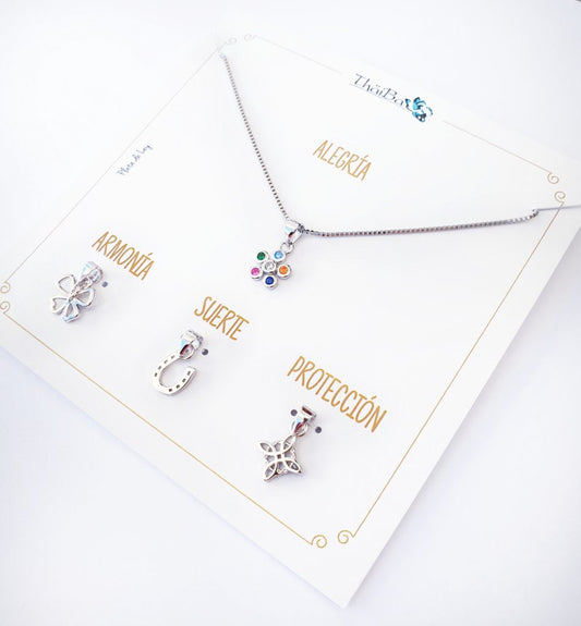 Collar plata cuatro en uno, Alegría