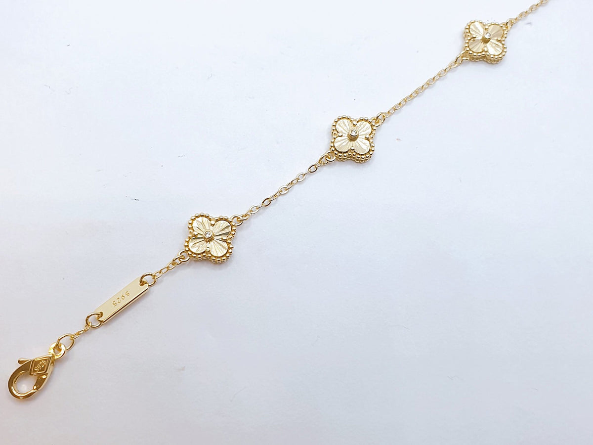 Pulsera VC de plata de ley con baño de oro de 14 quilates - vista adicional