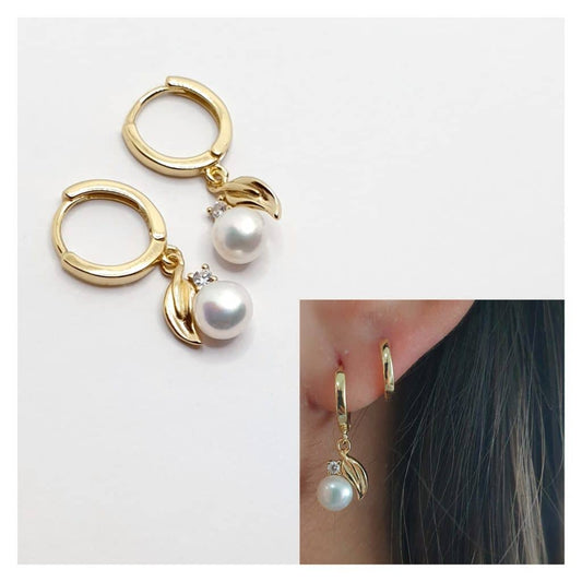 Pendientes Deluxe perla hoja de plata de ley con baño de oro de 14 quilates - Joyería Zafir