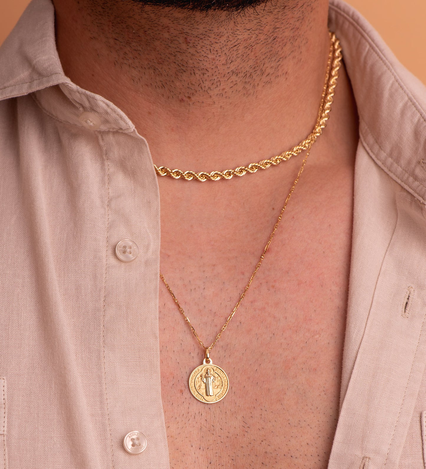 18K CORDON ORO AMARILLO SALOMONICO LIGERO. ANCHO: 4,3 MM. LARGO: 45CM