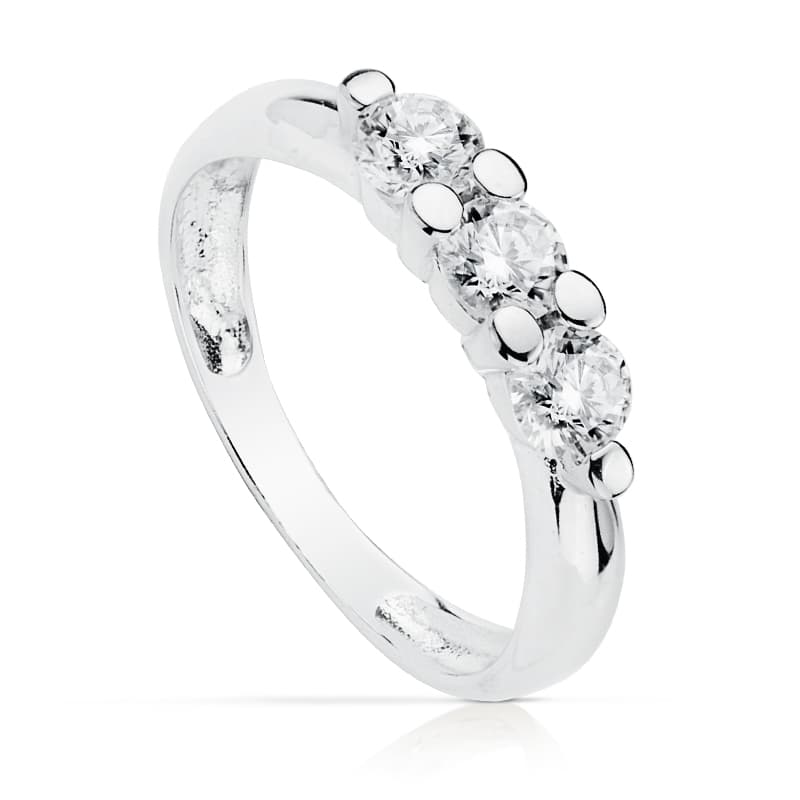 Solitario Tresillo con 3 Circonita de 4 mm en Garras de oro blanco 18K