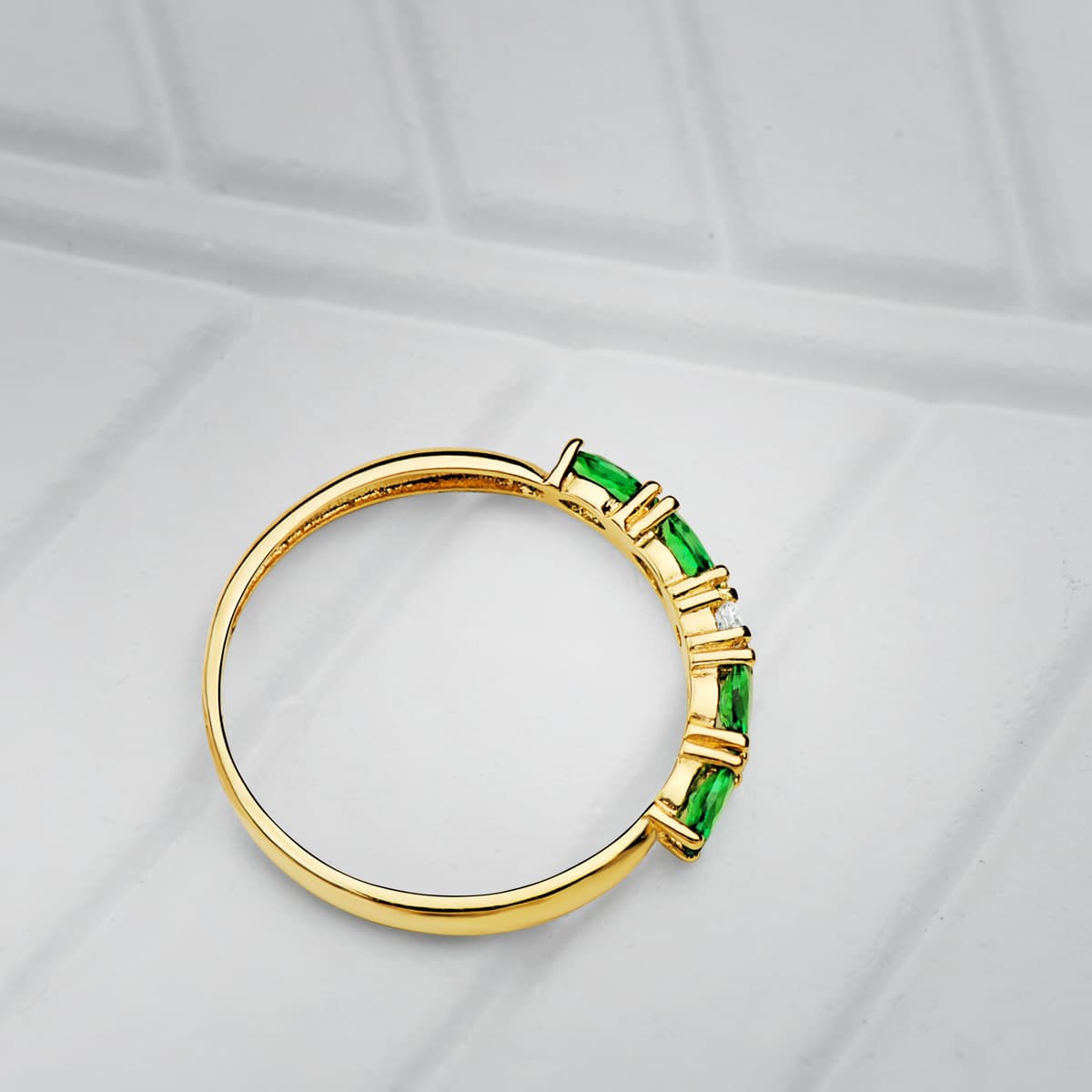 18K SORTIJA ORO AMARILLO 4 CIRCONITA AZULES TALLA MARQUISE ANCHO 2 MM