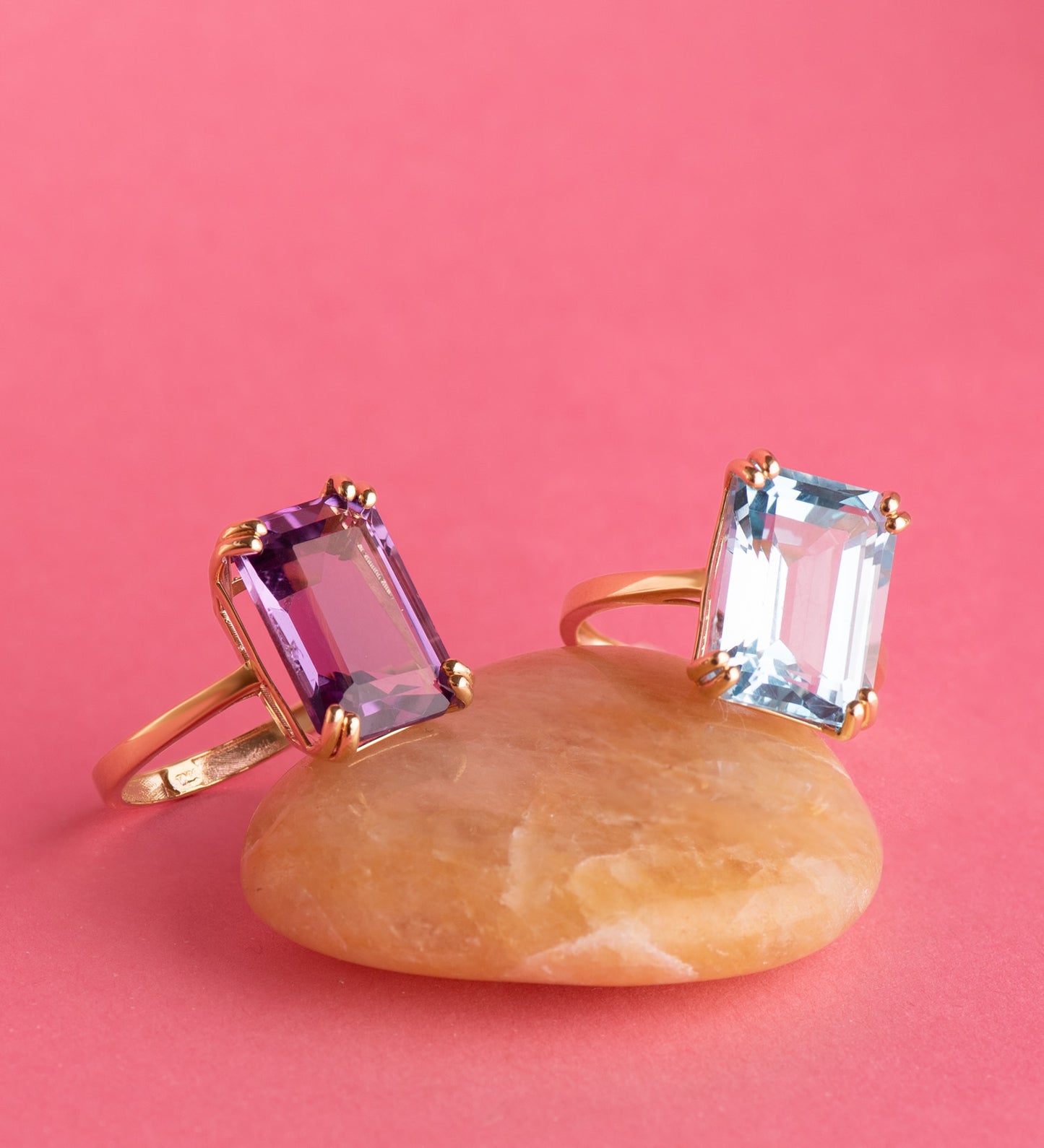 18K SORTIJA ORO AMARILLO PIEDRA TOPACIO AZUL 4,33 QTES. MEDIDA: 14X10MM