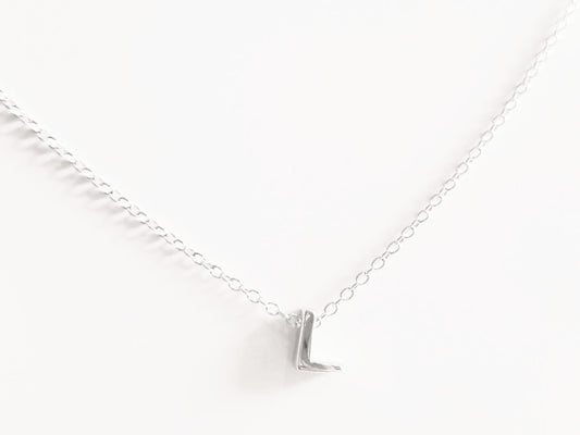 Collar inicial L de plata de ley