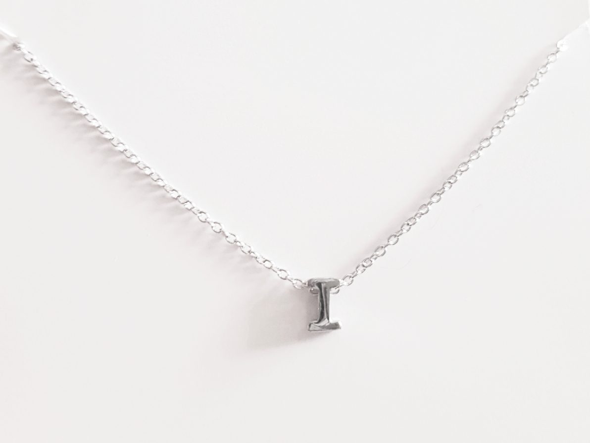 Collar inicial I de plata de ley