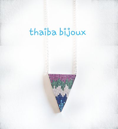 Collar triángulo frida