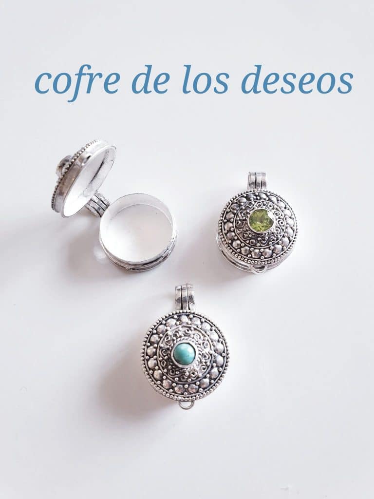 COLGANTE COFRE DE DESEOS de plata de ley