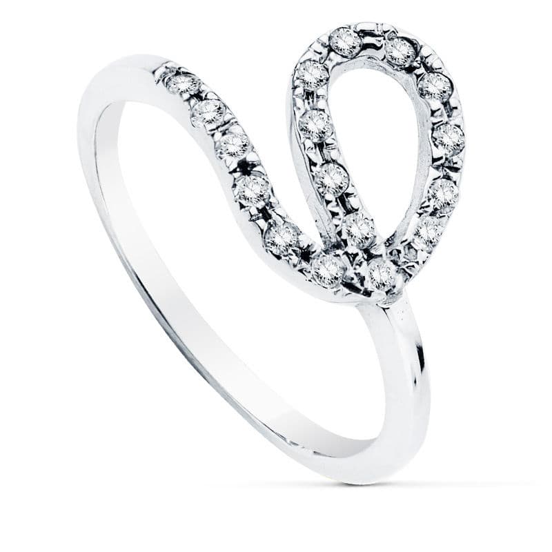 Sortija Lazo con Circonitas. Ancho: 11 mm de oro blanco 18K