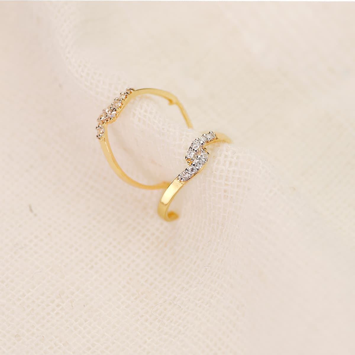 18K PENDIENTES ORO BICOLOR MEDIA ARO CUADRADO CON CIRCONITA 15X3 MM PRESION