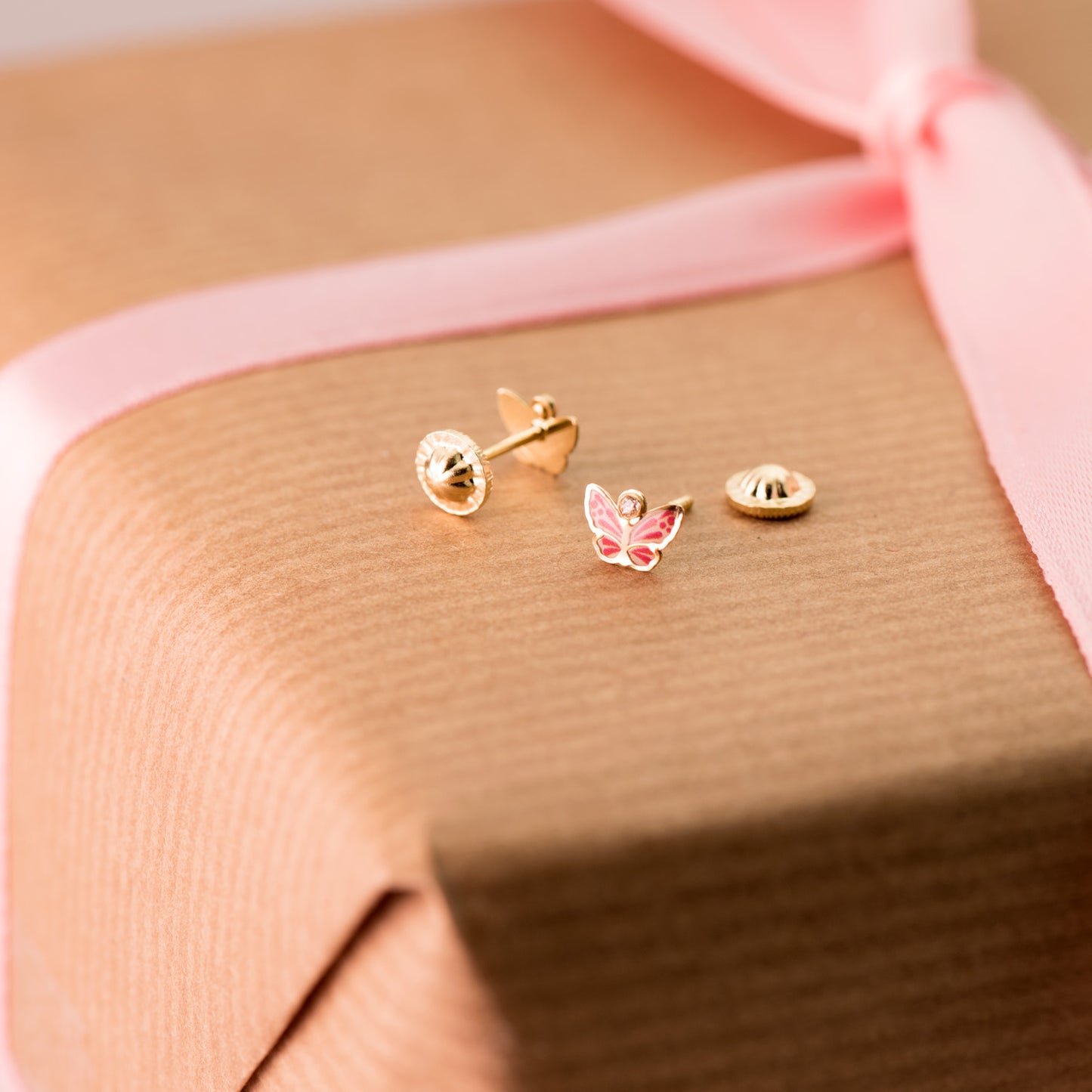 18K PENDIENTES ORO AMARILLO MARIPOSAS ESMALTE CIRCONITA TUERCA 6 X 4 MM