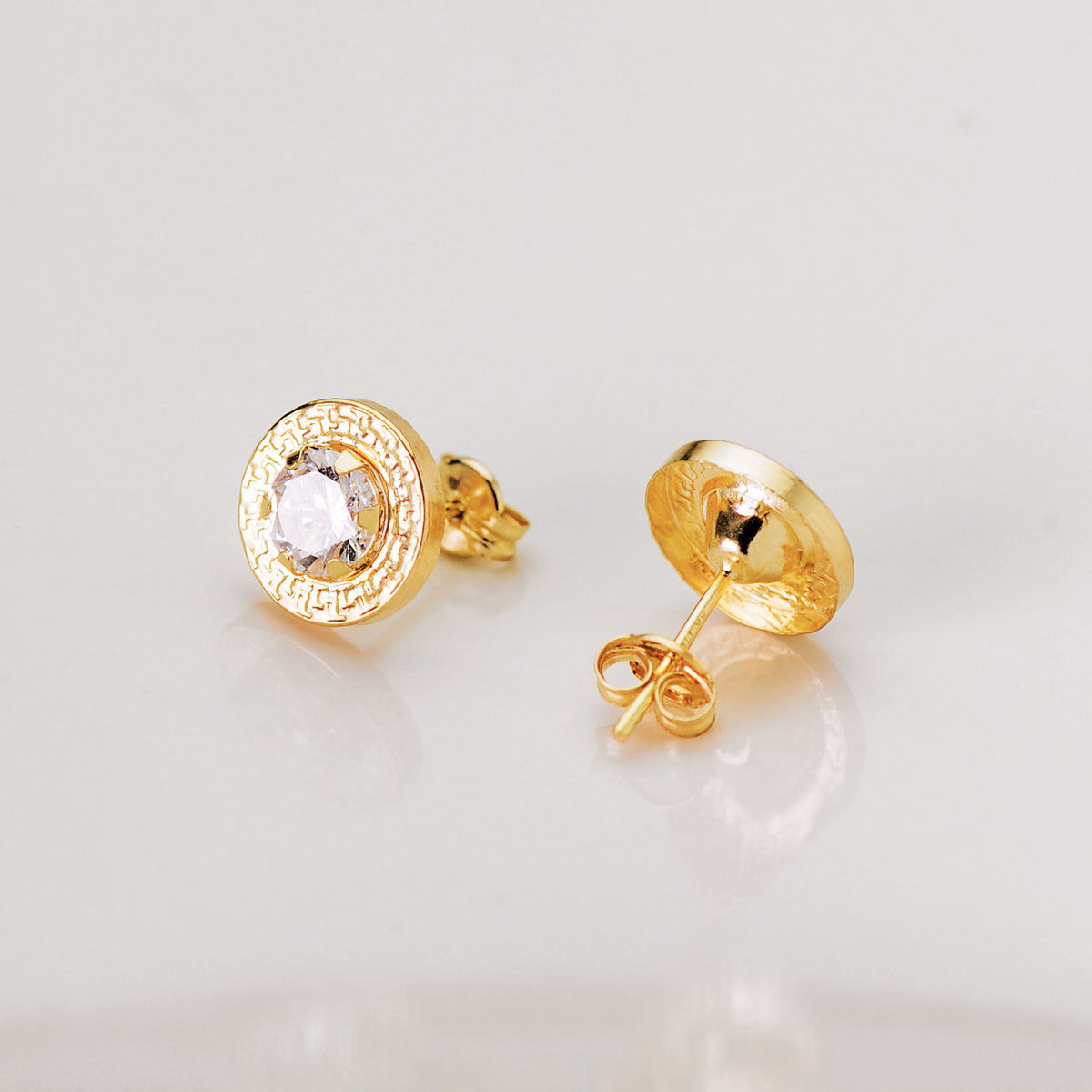 Pendientes Cerco Greca y Circonita Garras 5 mm. 9 mm de oro amarillo 18K