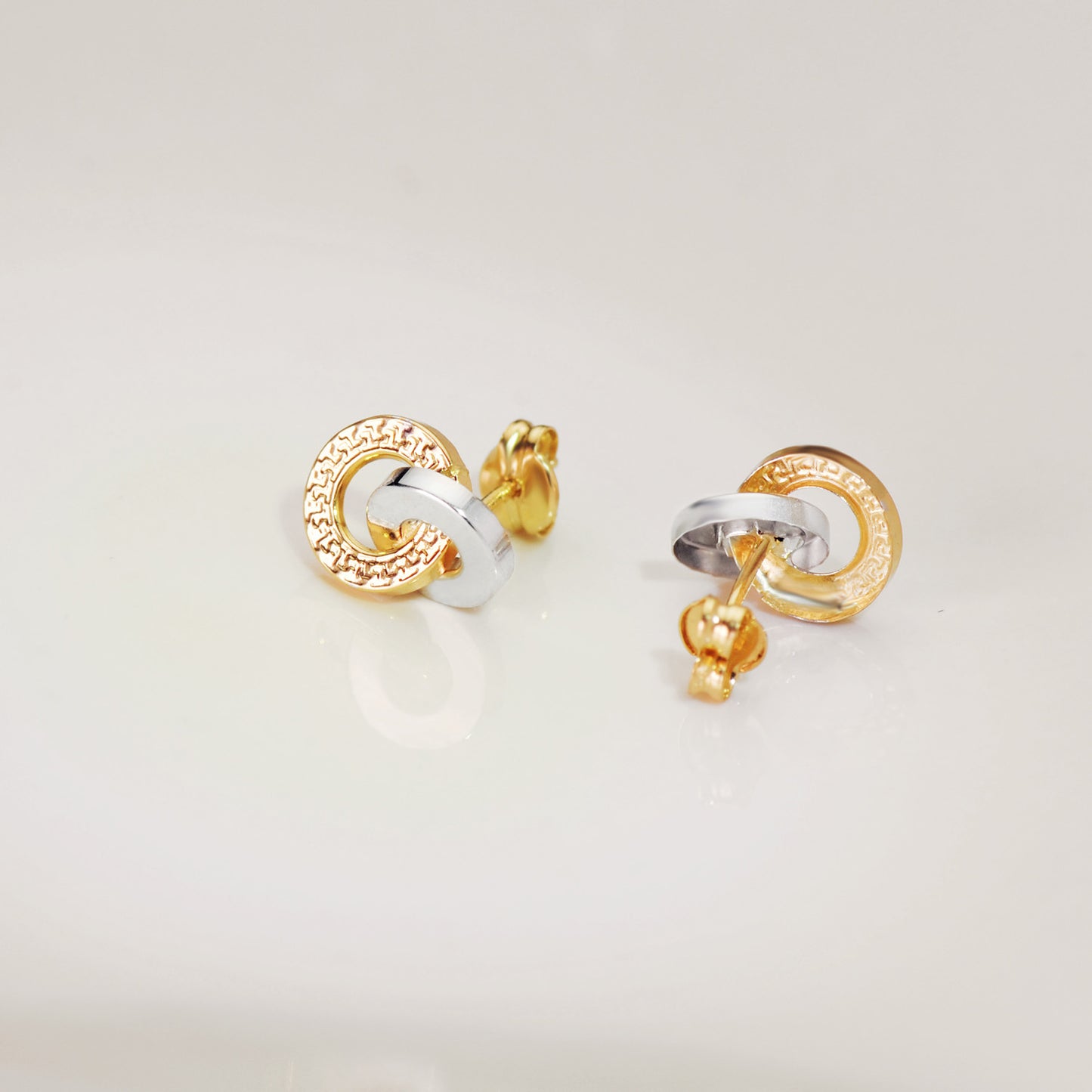 18K PENDIENTES ORO BICOLOR DOBLE ARO LISO Y GRECA 10 X 7 MM. CIERRE PRESION