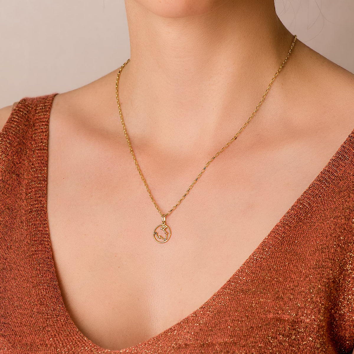 Horoscopo Piscis Constelaciones Circonita 12 mm de oro amarillo 18K