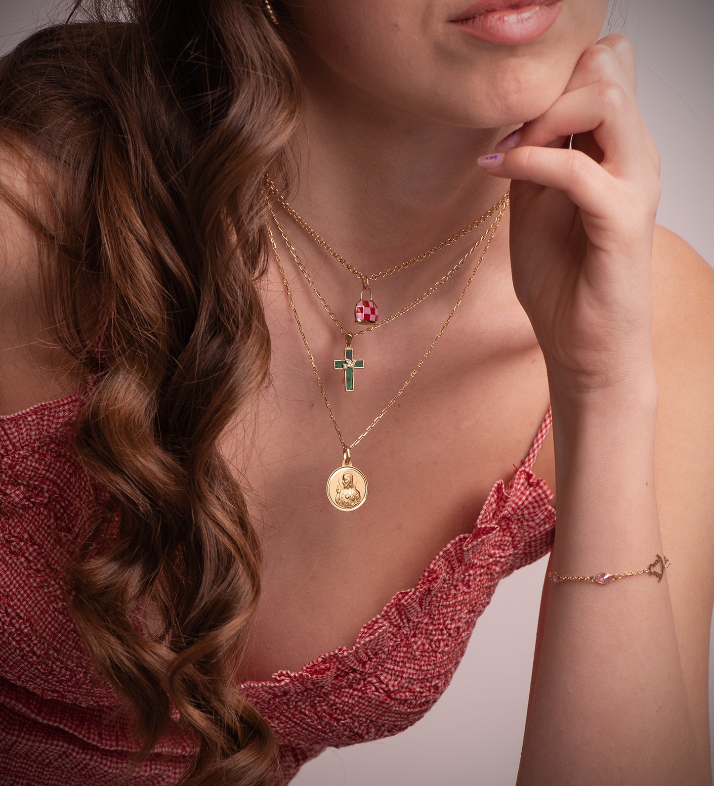 18K CRUZ ORO AMARILLO MALAQUITA Y PAJARO CON CIRCONITAS. MEDIDA: 19 X 12,5 MM