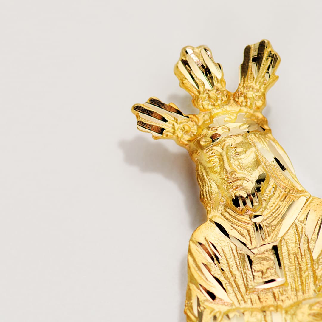 9K CRISTO ORO AMARILLO CAUTIVO SILUETA 27X13 MM