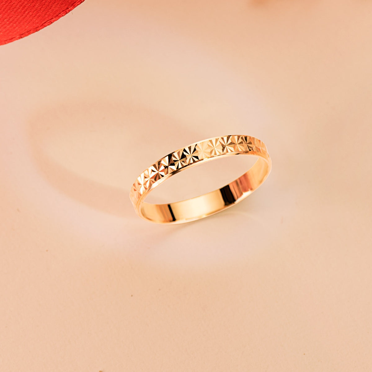 Alianza Diamantada. Ancho: 3 mm de oro amarillo 18K