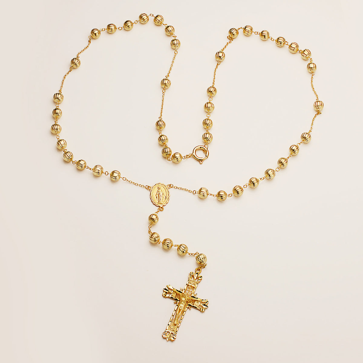 Rosario con Bolas 6 mm, Cruz 45 x 27 mm y Milagrosa. Cadena 65 cm de oro amarillo 18K