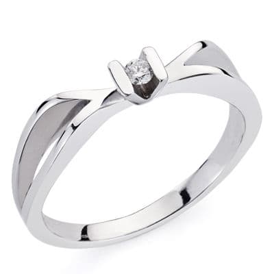 18K SORTIJA ORO BLANCO BRILLANTE. 0.046 QTS. ANCHO: 5 MM