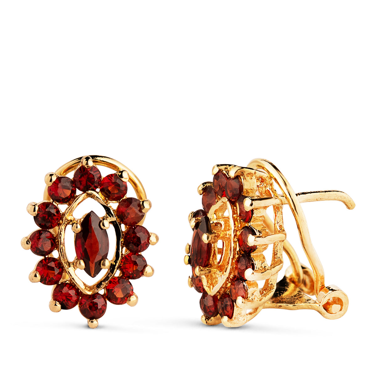 Pendientes Cuajo Oval con Granates. Medida: 13,5 x 11 mm. de oro amarillo 18K