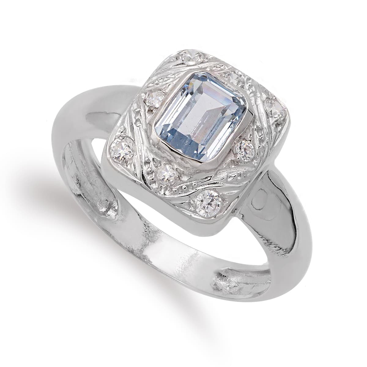 Sortija Motivo Rectangular con Aguamarina y Circonitas. Ancho: 12 mm de oro blanco 18K