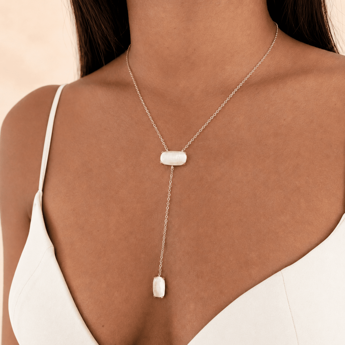 Collar en Y Nácar con baño de oro de 14 quilates - imagen adicional - Joyería Zafir