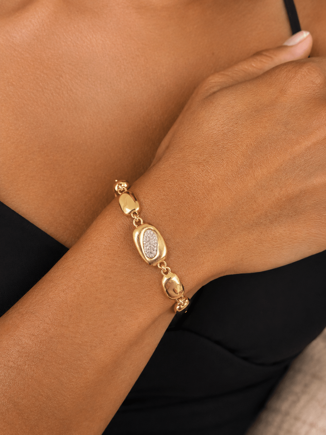 Pulsera Aura con baño de oro de 14 quilates - imagen adicional - Joyería Zafir