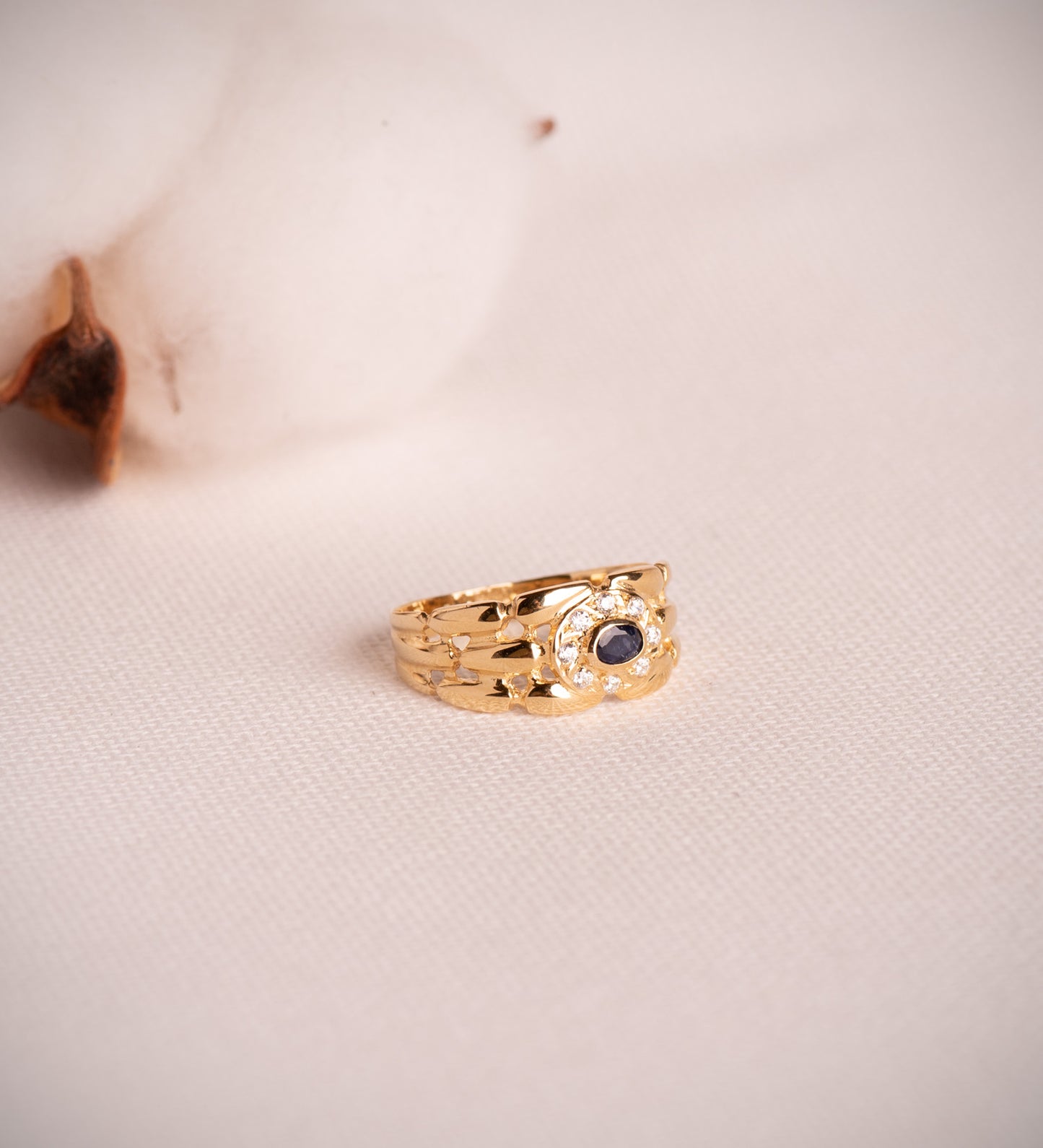 18K SORTIJA ORO AMARILLO PANTER CON CIRCONITAS Y ZAFIRO NATURAL 4X3 MM. ANCHO: 9 MM