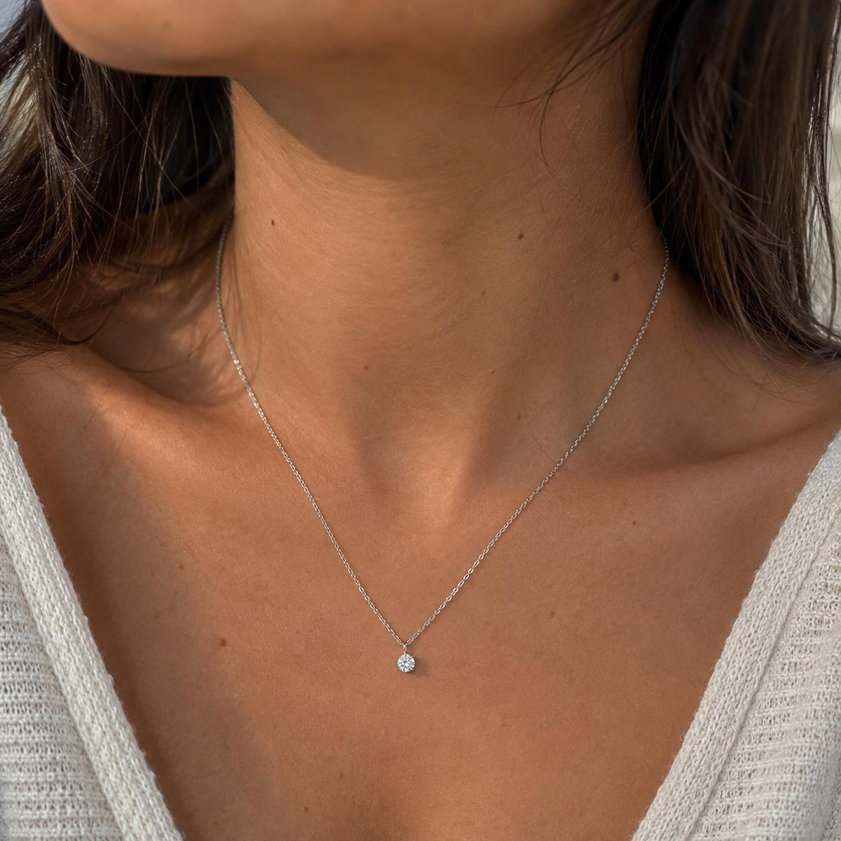 Collar punto de luz 4mm de plata de ley - imagen adicional - Joyería Zafir