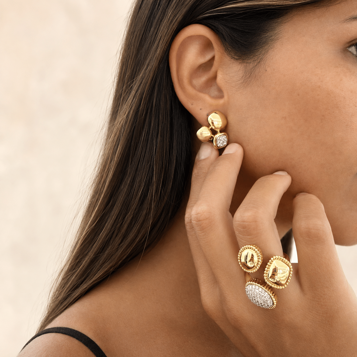 Anillo venus de aleación de metales con baño de oro de 14 quilates - vista adicional