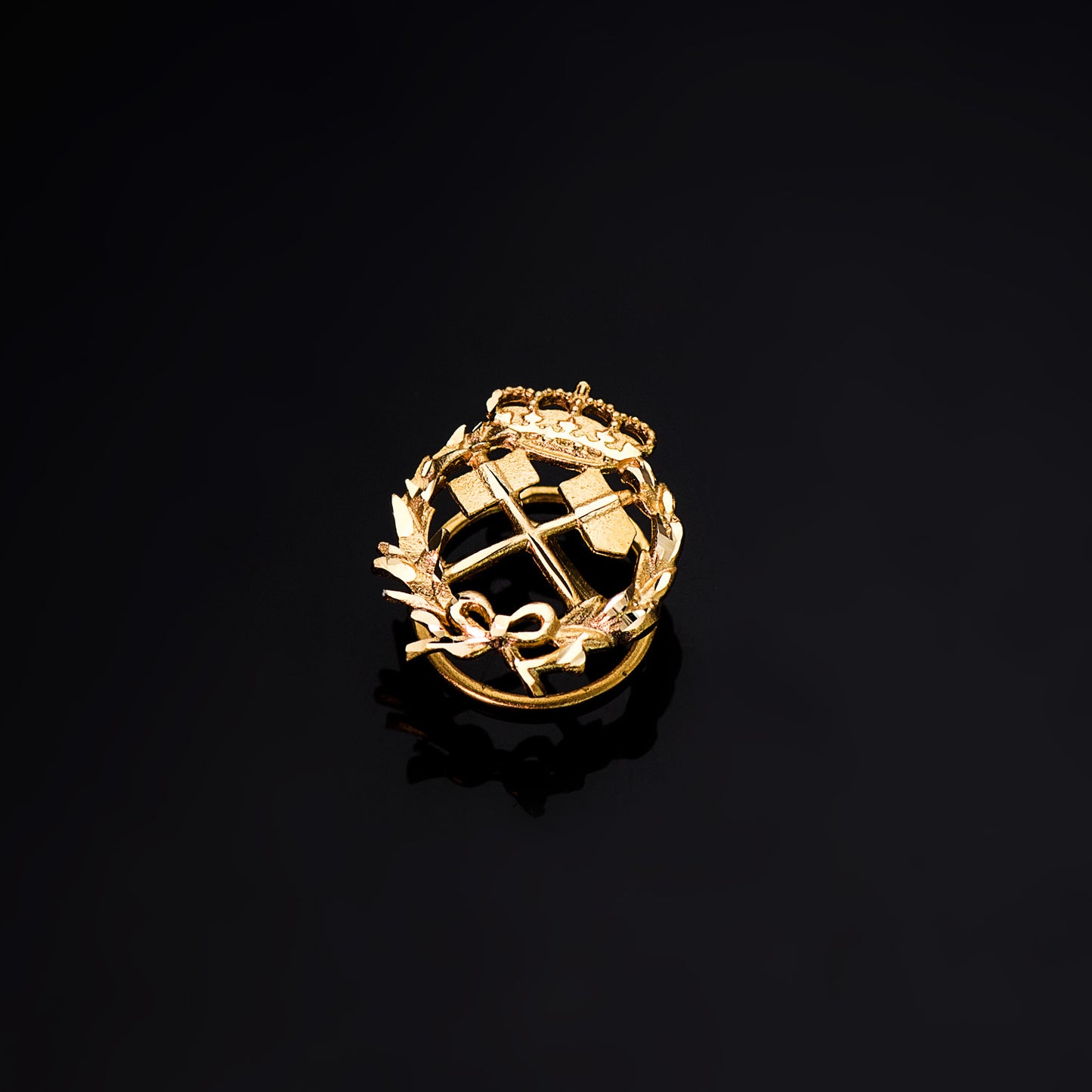 18K INSIGNIA ORO AMARILLO INGENIERO DE MINAS 17 X 14 MM